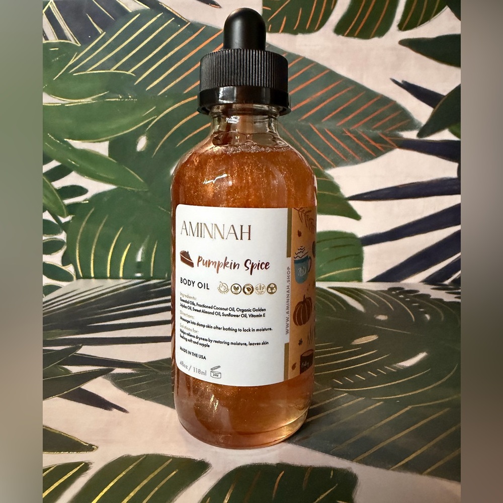 Aminnah Pumpkin Spice Body Oil NWT
